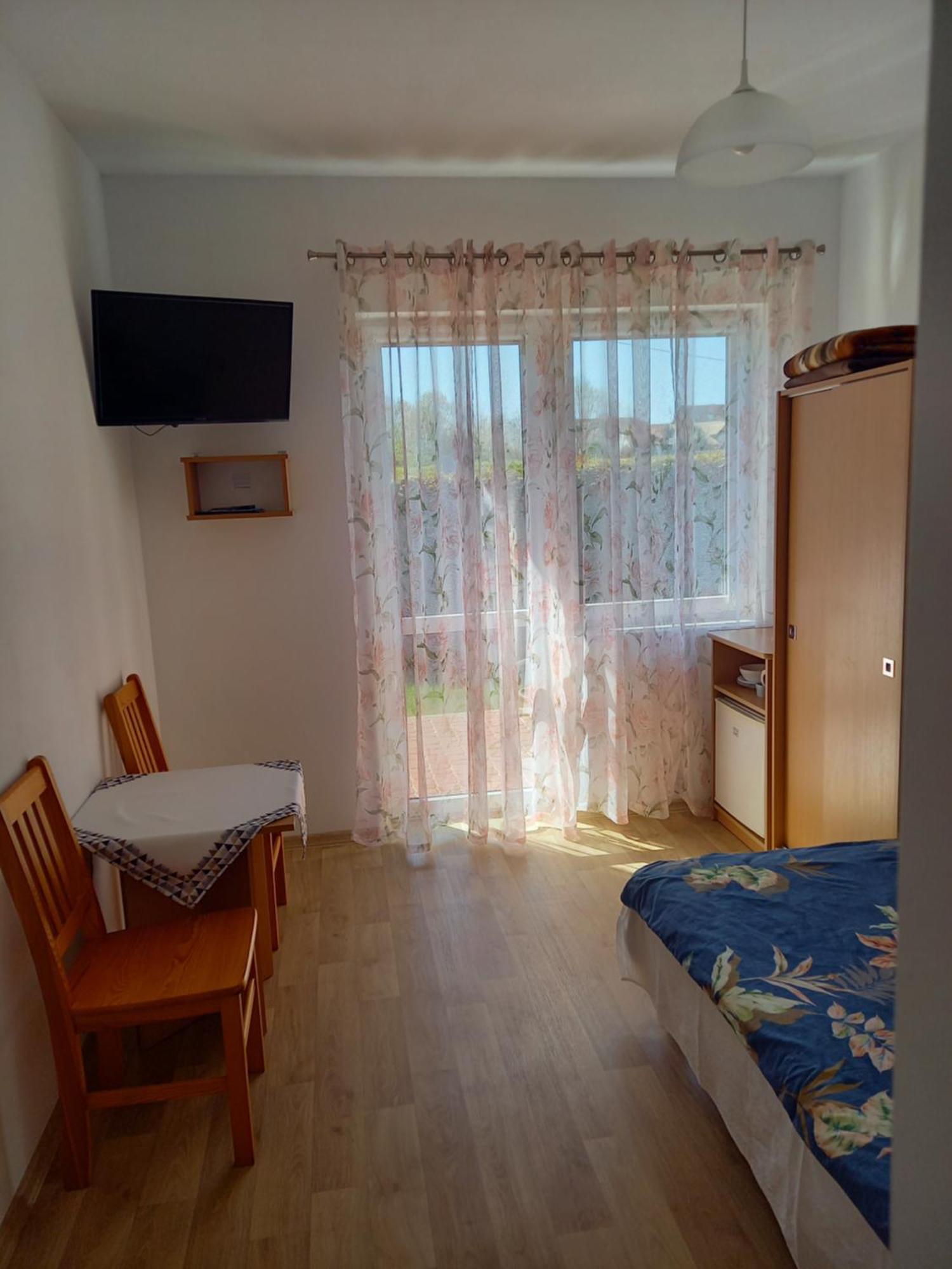 Pokoje Goscinne U Teresy Mrzeżyno Esterno foto