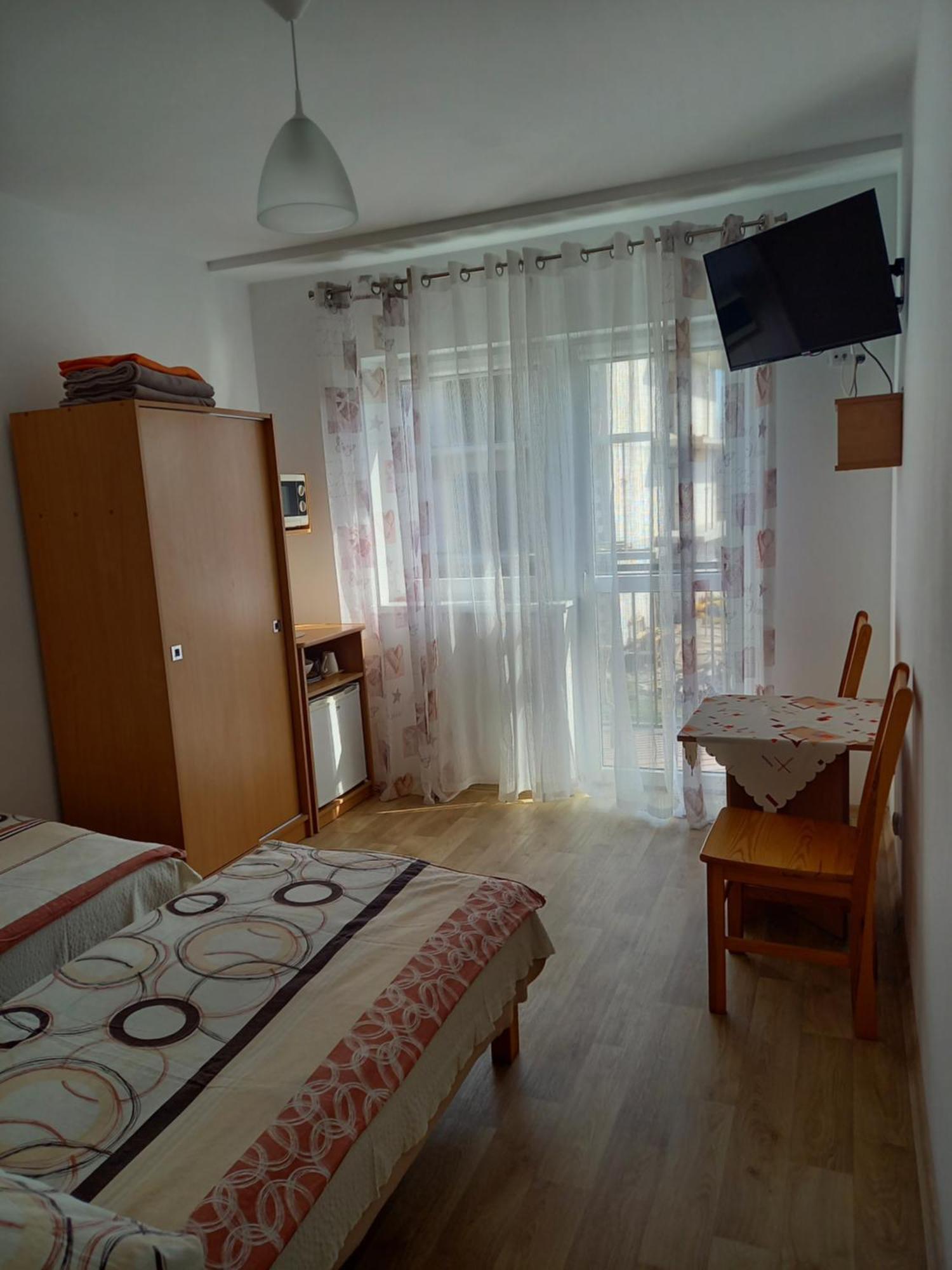 Pokoje Goscinne U Teresy Mrzeżyno Esterno foto