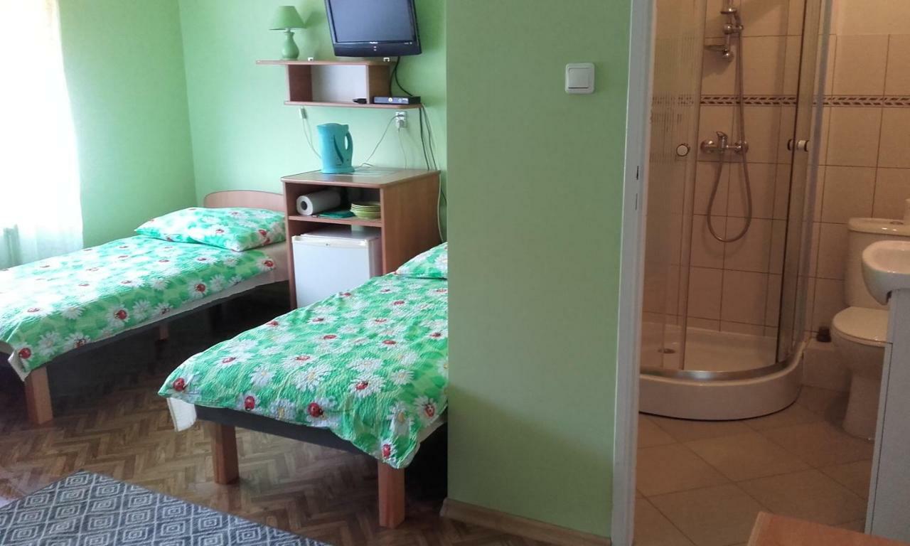 Pokoje Goscinne U Teresy Mrzeżyno Esterno foto